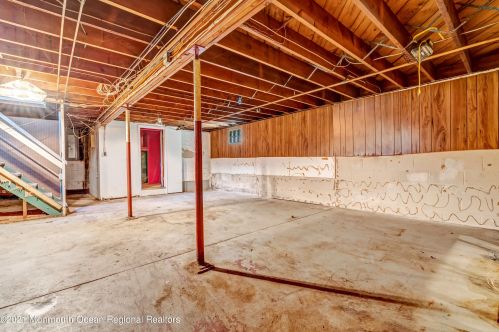 20 Irving Pl, Tinton Falls NJ  07724-1607 exterior