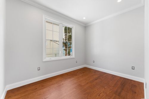 260-14 83rd Ave, Floral Park NY  11004-1604 exterior