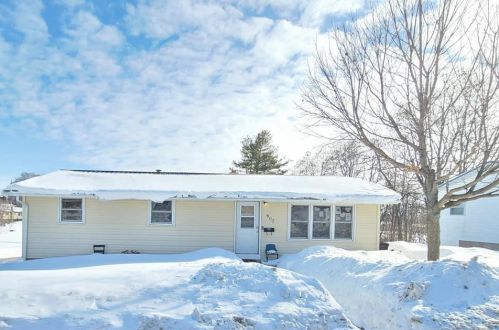 807 Johns St, Dodgeville, WI 53533-1219