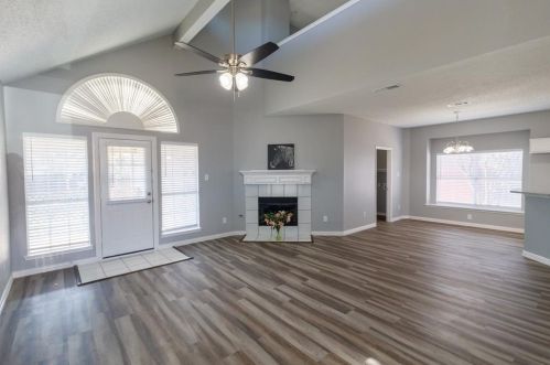 1301 Marken Ct, Carrollton TX  75007-1106 exterior