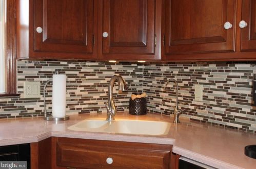 1188 Marie Ave, Ephrata PA  17522-1524 exterior