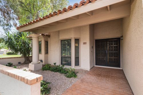 5550 73rd Pl, Scottsdale, AZ 85250-6407