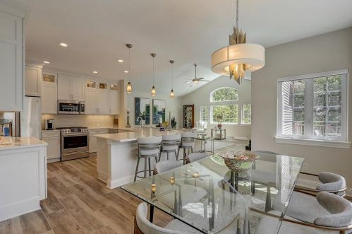 2301 Silver Fox Ct, Waukesha WI  53188-2593 exterior