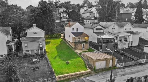 822 Shady Ave, North Charleroi PA  15022-1860 exterior