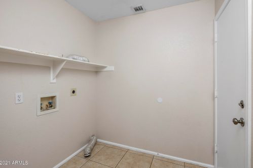 18801 8th Pl, Phoenix AZ 85042-4304 exterior