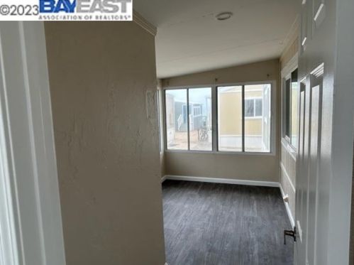 321 3rd Ave, Pacifica CA  94044-2204 exterior