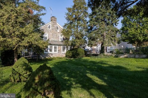 711 Marshall St, Norristown PA 19401-4113 exterior