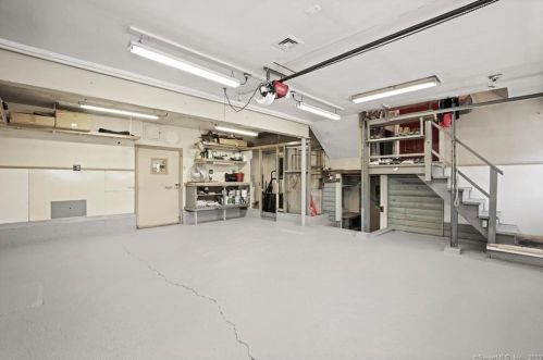 25 Adams Ave, Milford CT  06460-6501 exterior