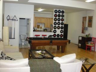 2557 Indianola Ave, Columbus OH  43202-2426 exterior