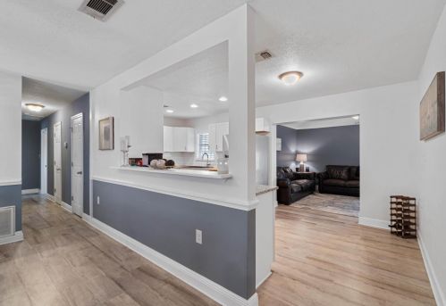 62 11 St, Shalimar FL  32579-1543 exterior