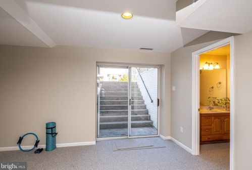 206 Wingate Pl, Leesburg VA 20175-2531 exterior