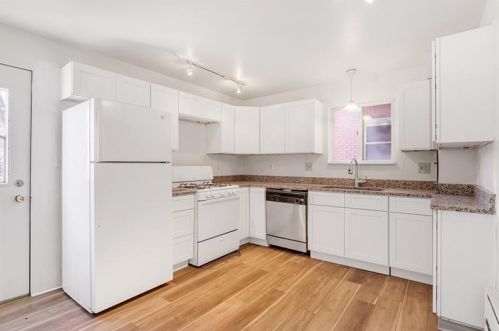 4135 Murray Ave, Pittsburgh PA  15217-2307 exterior