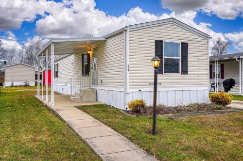219 Rona Blvd, Pataskala, OH 43062-7229
