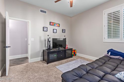 5717 Soft Wind Dr, Glendale AZ  85310-3643 exterior