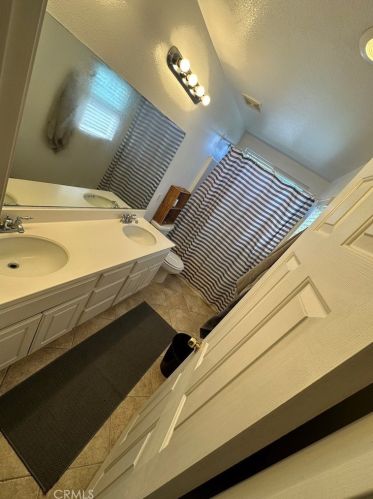 15156 Green Meadow Way, Victorville CA  92394-9521 exterior