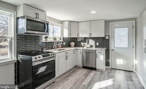 160 Metka Rd, Collegeville PA  19473-1632 exterior