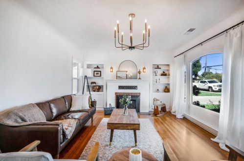 1560 Cienega Rd, Hollister CA  95023-5510 exterior