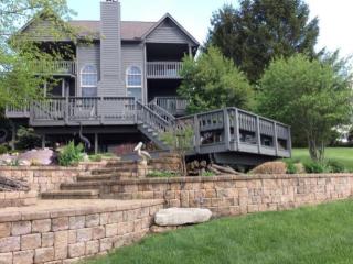 1036 Choctaw Dr, London, OH 43140-9002