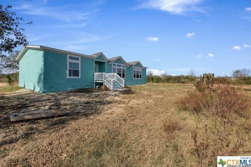 172 Cottonwood Ln, Seguin, TX 78155-0600