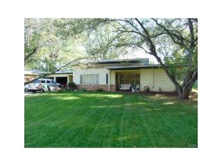332 Meadow Ln, Springfield, OH 45505-1657