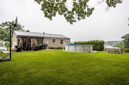 120 Mcmahon Dr, Manor PA 15665-9603 exterior