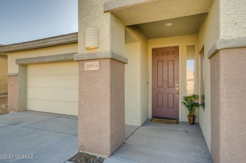 10054 Cedar Hill Dr, Tucson, AZ 85748-5100
