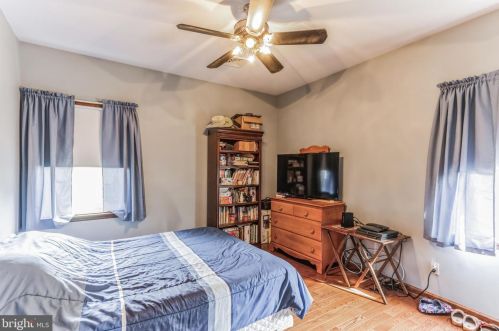 318 Commissioners Pike, Pilesgrove NJ 08098-2035 exterior