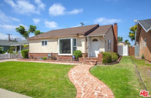 3807 Manhattan Beach Blvd, Lawndale, CA 90260-3512