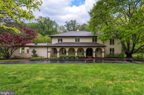 606 Swallow Holw, Wilmington, DE 19807-1718