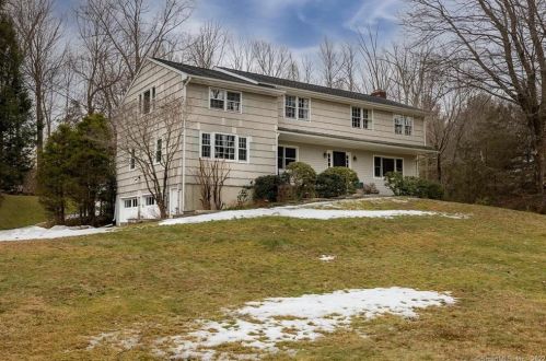 87 Barry Ave, Ridgefield, CT 06877-4332
