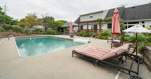 3949 Thomas Dr, Covington KY  41018-2916 exterior