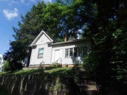 124 Belleview Ave, Chillicothe, OH 45601-3216