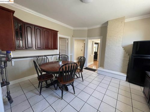 840 58th St, Oakland CA  94608-1404 exterior