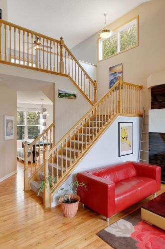 3483 Fair Oaks Ct, Saint Paul, MN 55110-4578