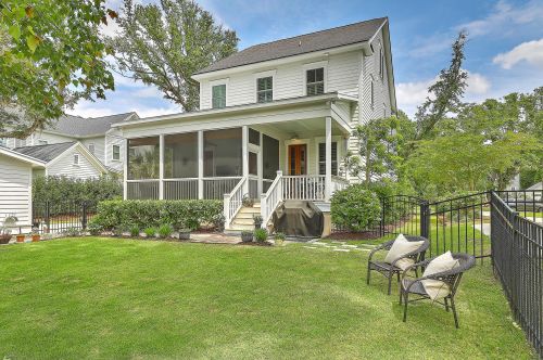 1521 Lindsey Creek Dr, Mount Pleasant SC  29466-8393 exterior