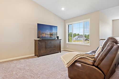 311 Lachermeier Ln, Waverly MN  55390-4515 exterior