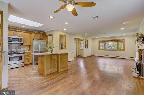 107 Bartholomew Rd, Berwyn PA  19312-1604 exterior