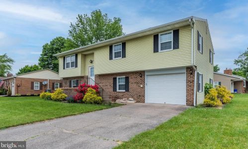8 Impala Dr, Siddonsburg, PA 17019-1345