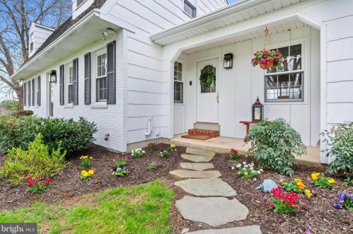 831 Marlboro Spring Rd, Kennett Sq, PA 19348-1313