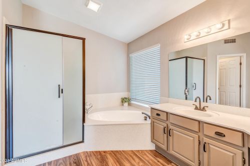 4626 Everett Dr, Phoenix AZ  85032-4893 exterior