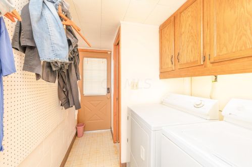 1129 Park St, Bellefontaine OH  43311-2330 exterior