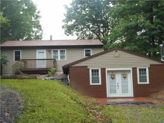 905 Branchton Rd, Boyers, PA 16020-1401