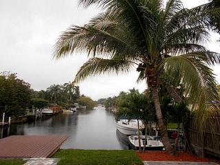 2210 26th Ave, Hollywood FL  33020-1915 exterior