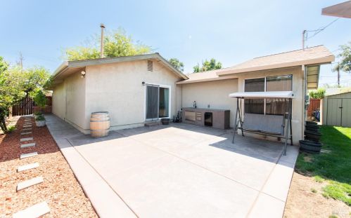 2143 Pennsylvania Ave, Fairfield CA  94533-3105 exterior