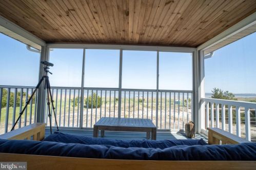 107 Sandpiper Dr, Slaughter Beach DE  19963-4923 exterior