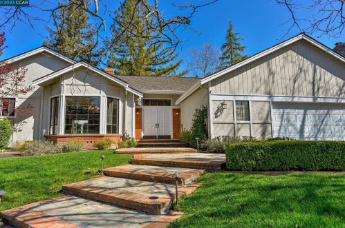 316 Red Maple Dr, Danville, CA 94506-4633
