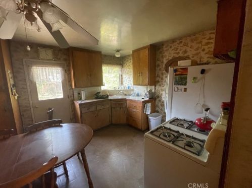8815 Brunswick Ave, Riverside, CA 92503-2754