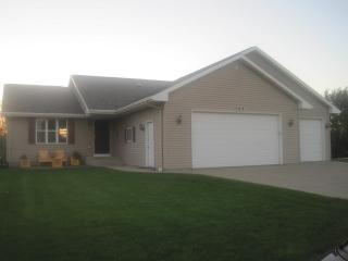 707 Brandt Dr, Rozellville, WI 54484-9286
