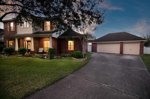 4003 Timber Cut Ct, Pearland, TX 77584-1733