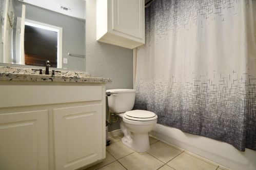 8514 Sports Haven Dr, Humble TX  77346-6000 exterior